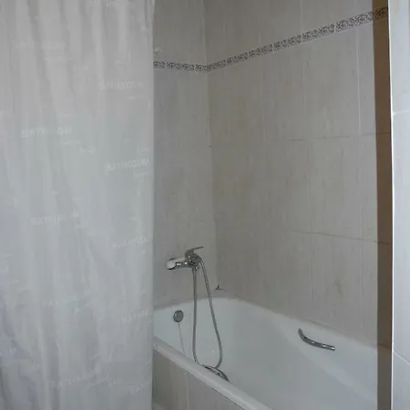 Cal Viola Apartment